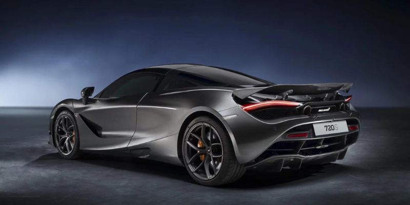 2023 McLaren 720S