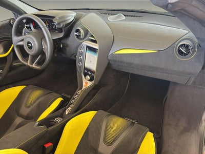 2025 McLaren 750S Spider