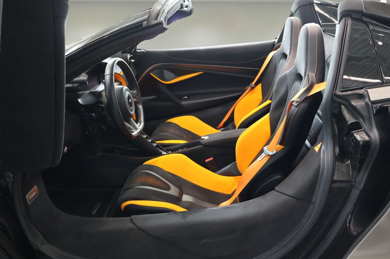 2025 McLaren 750S Spider