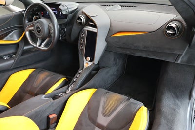 2025 McLaren 750S Spider