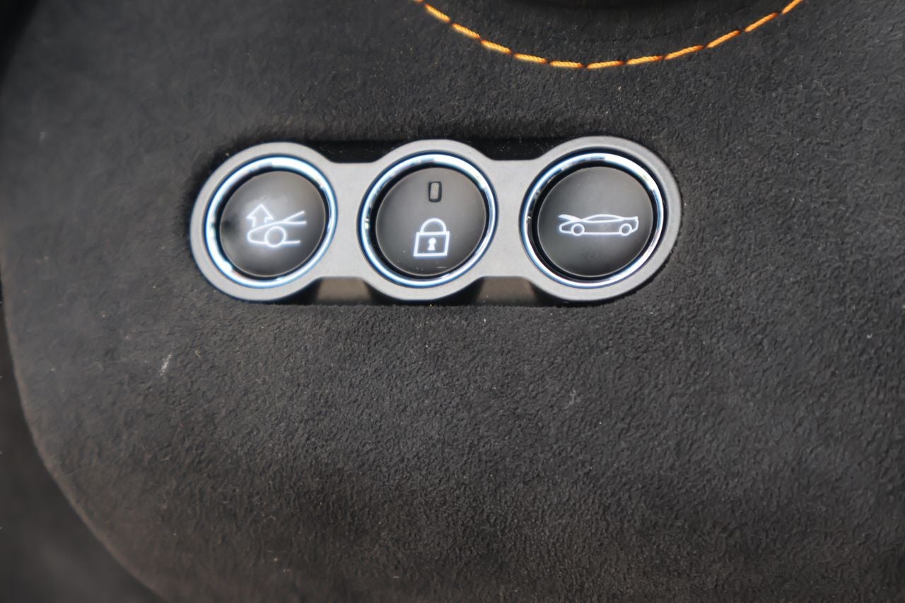2025 McLaren 750S Spider