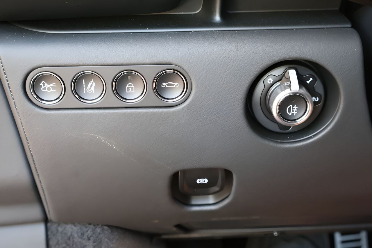 2026 McLaren Artura Base