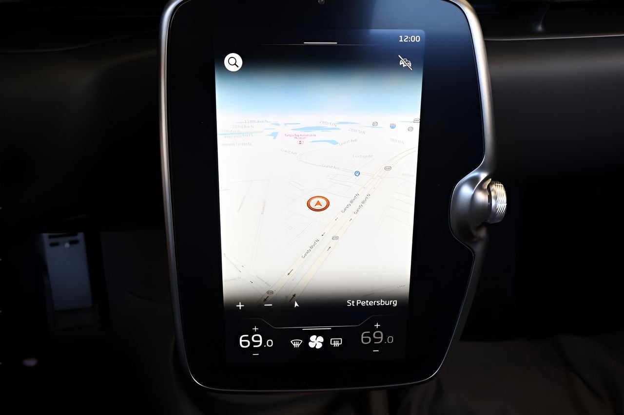 2026 McLaren Artura Base