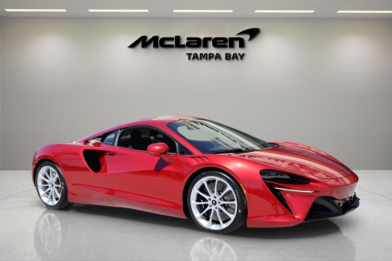 2026 McLaren Artura Base