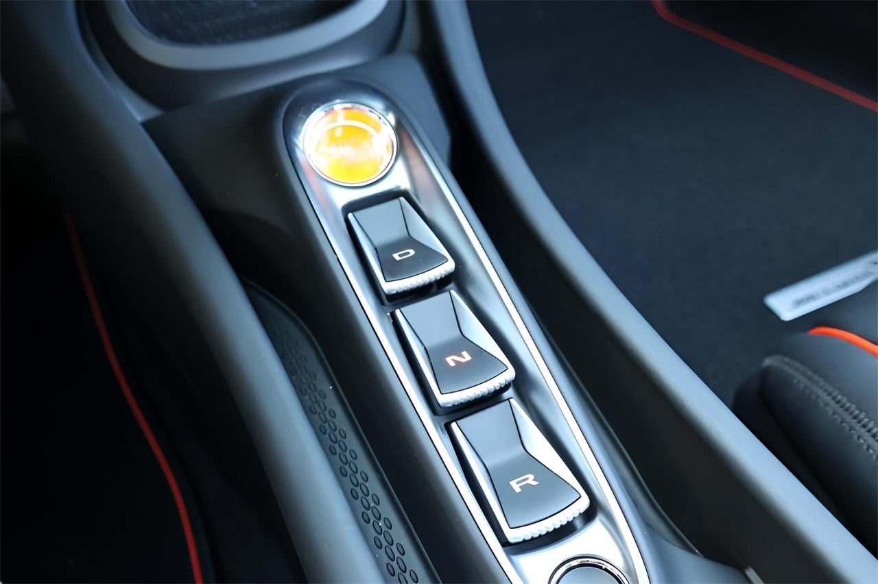 2026 McLaren Artura Base