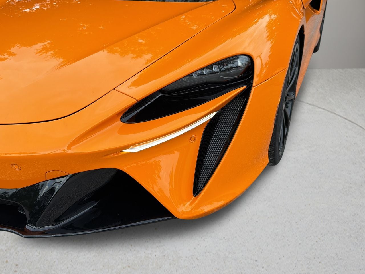 2026 McLaren Artura Base
