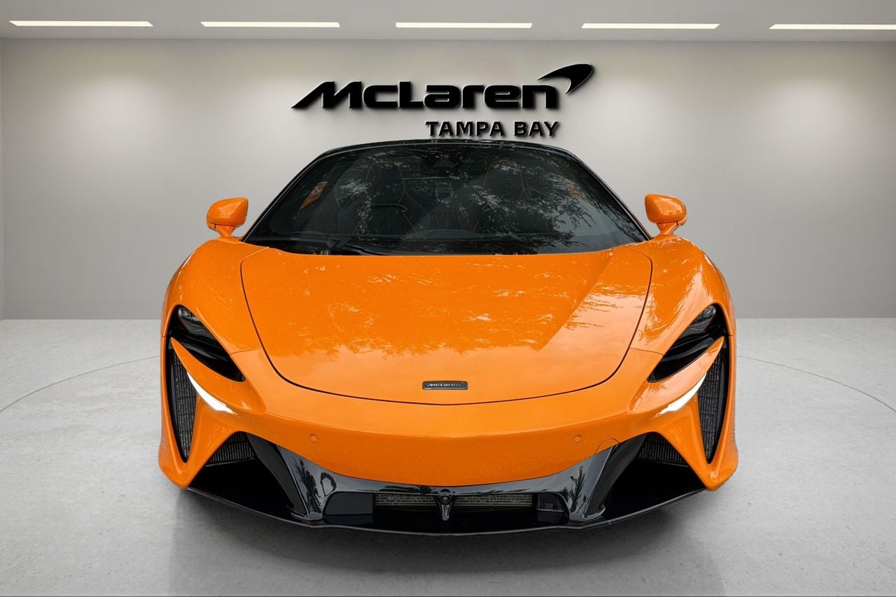 2026 McLaren Artura Base