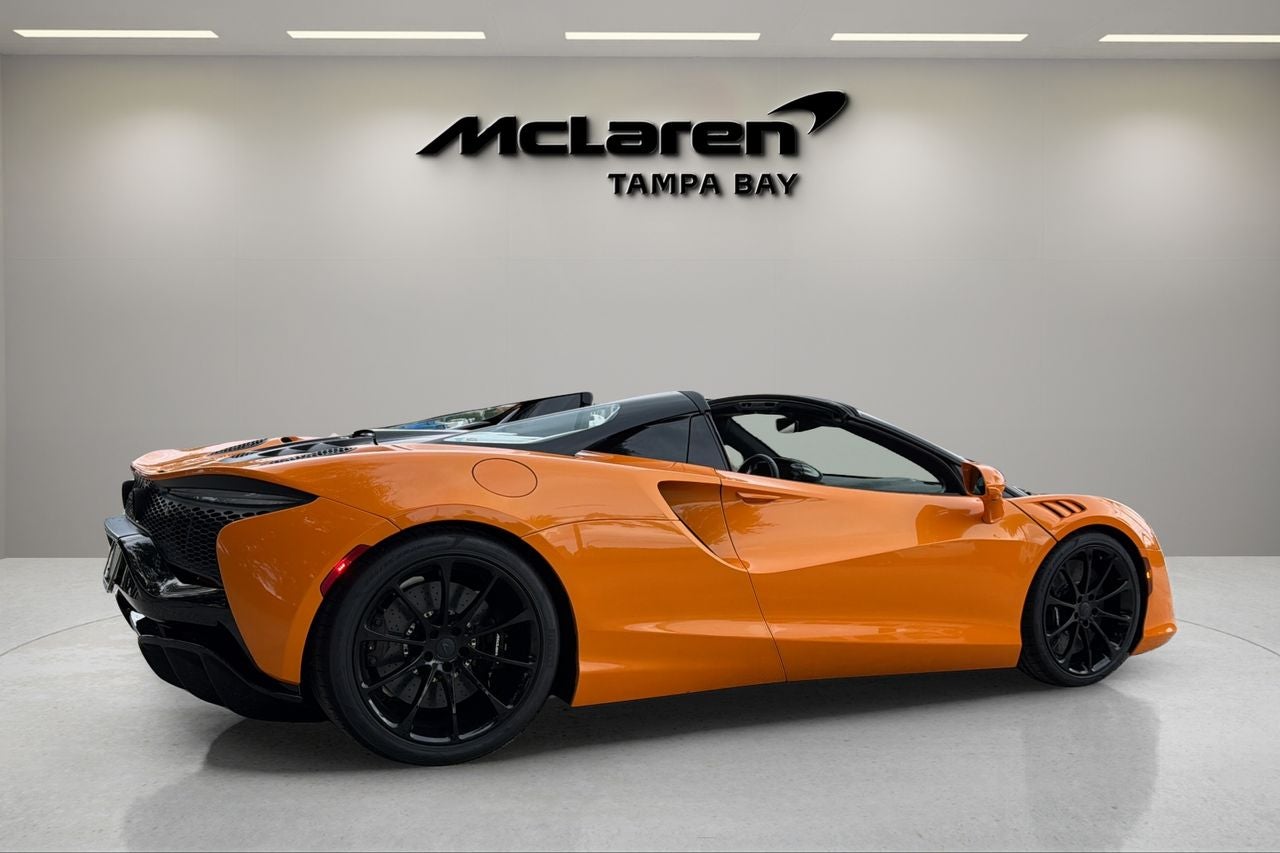 2026 McLaren Artura Base