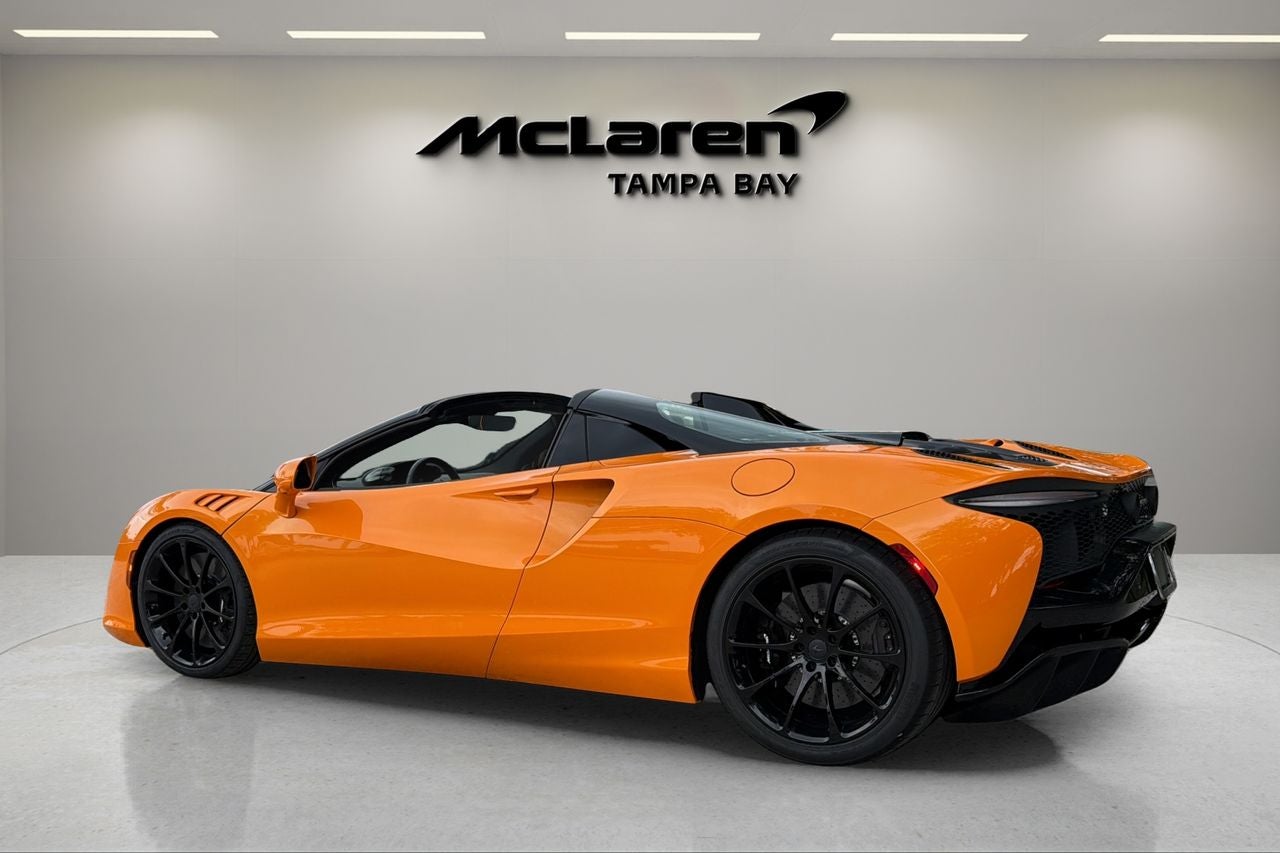 2026 McLaren Artura Base