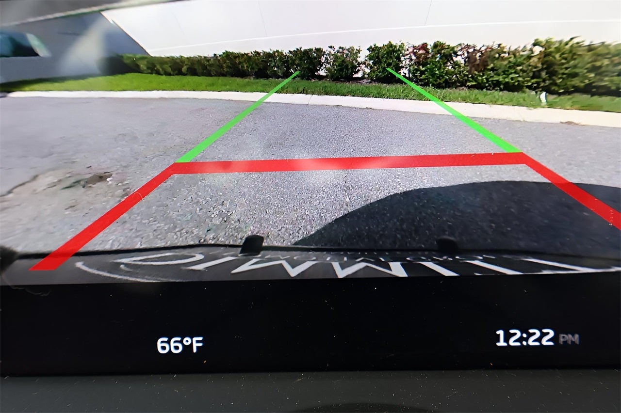 2026 McLaren Artura Base