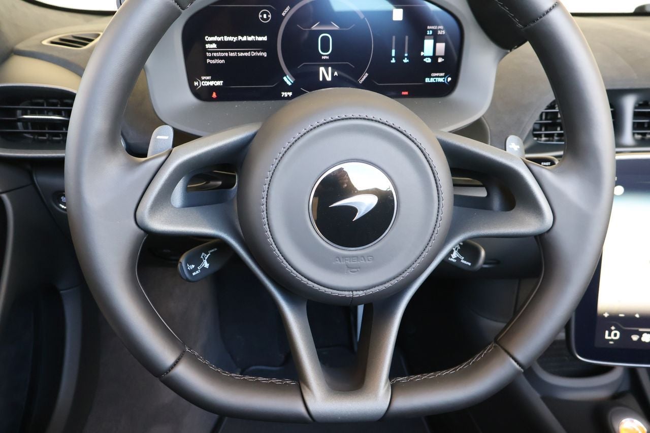 2026 McLaren Artura Base