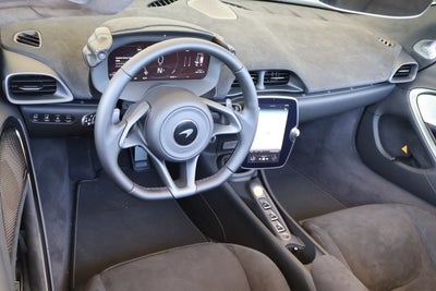 2026 McLaren Artura Base