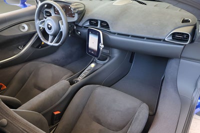 2026 McLaren Artura Base