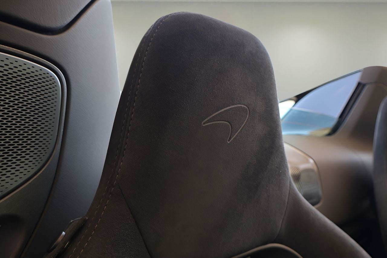 2026 McLaren Artura Base