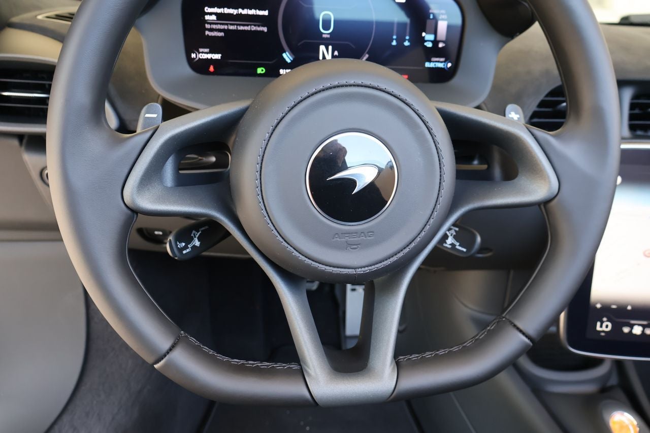 2026 McLaren Artura Base