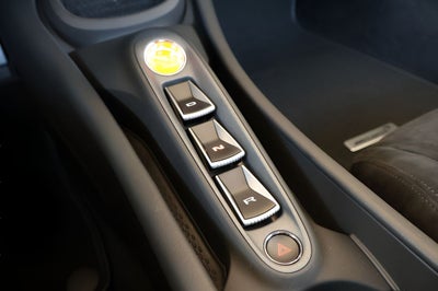 2026 McLaren Artura Base