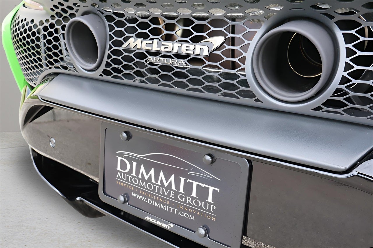 2025 McLaren Artura Base