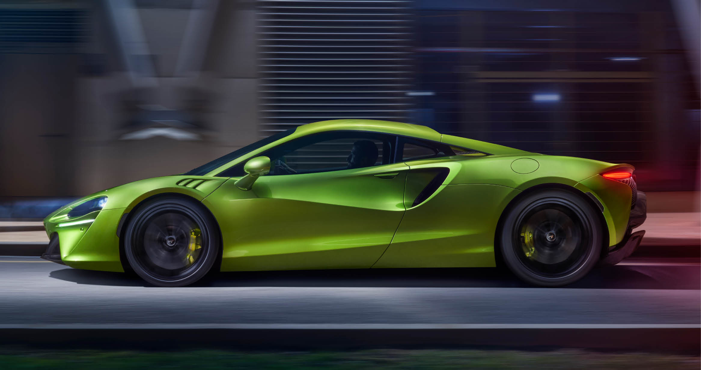 Artura P 16 Driving fast