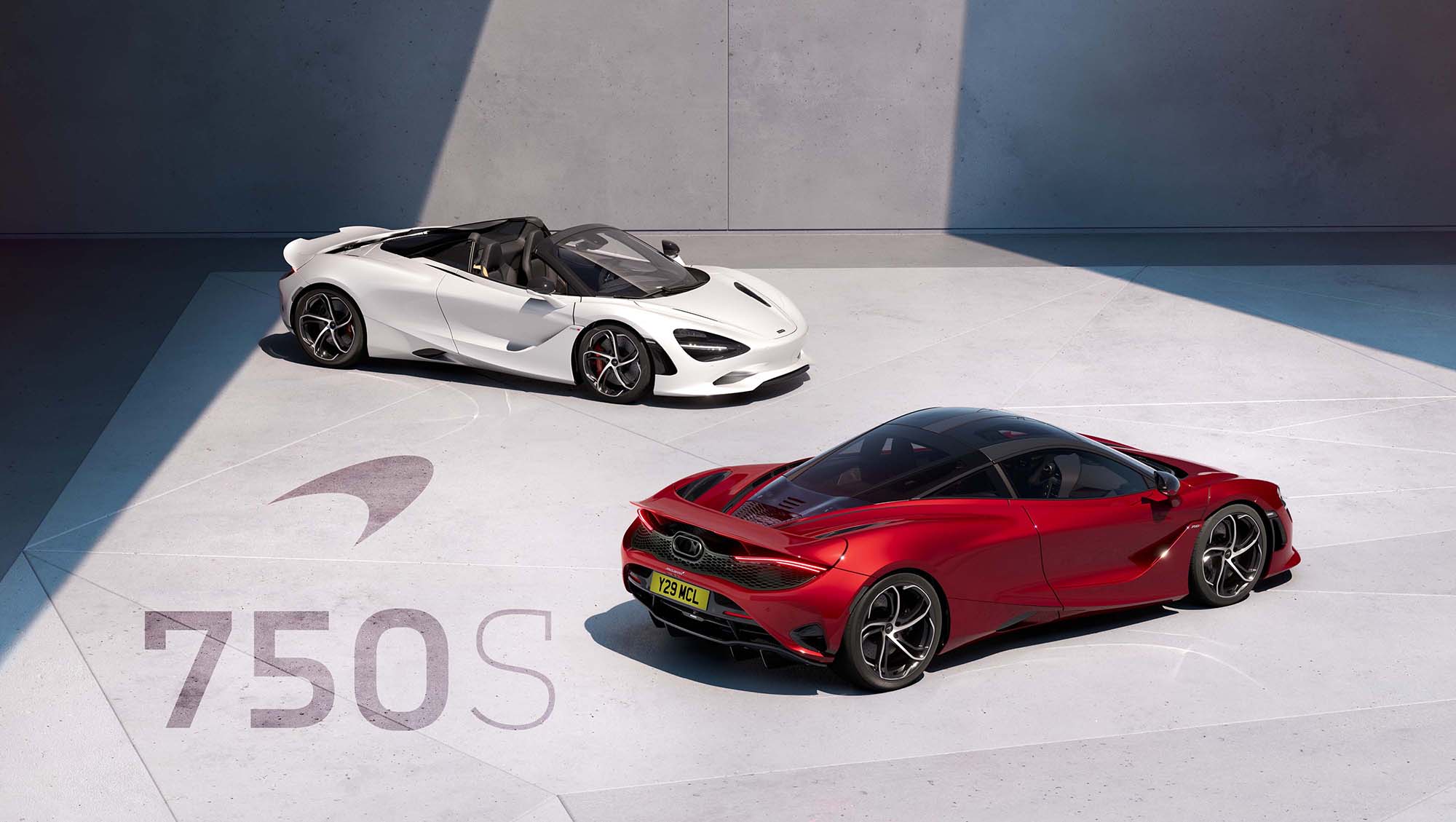 750S Spider and 750S Coupe pack shot