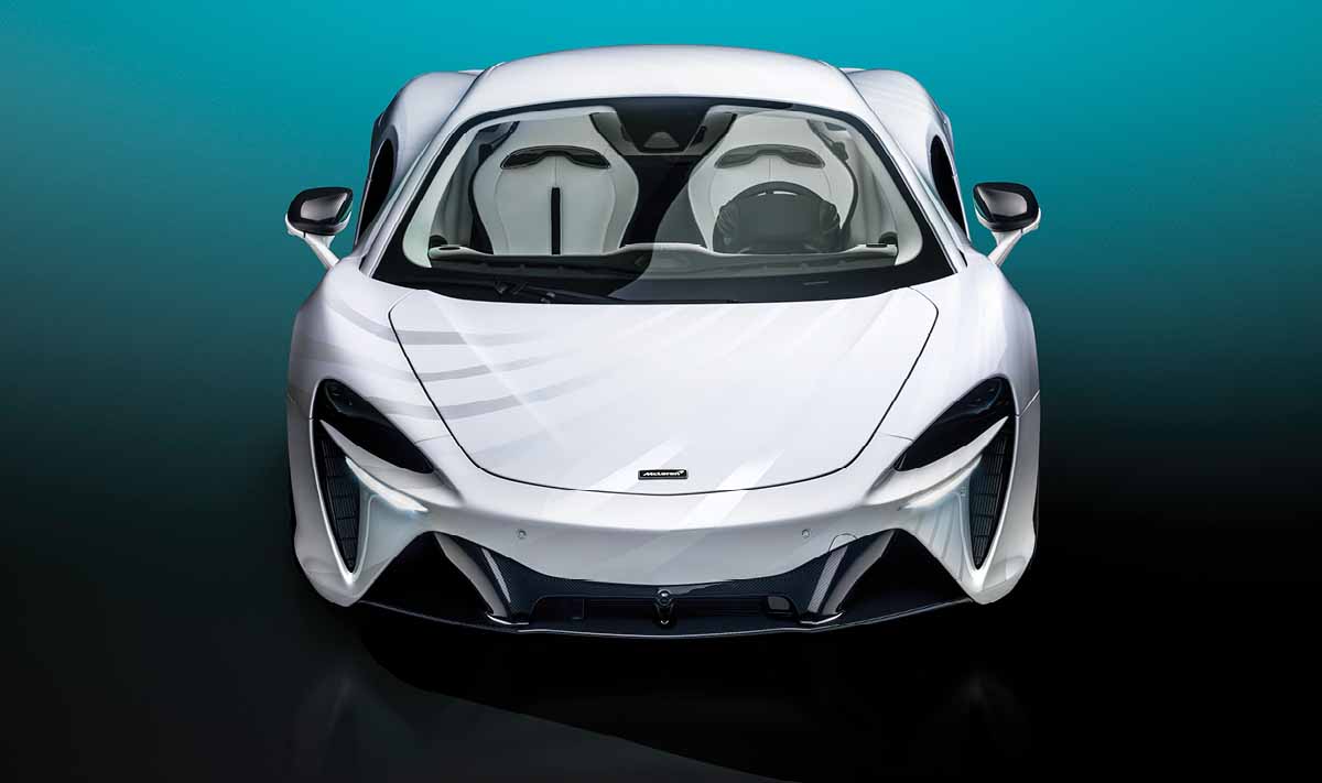 Mclaren Artura front facing grille