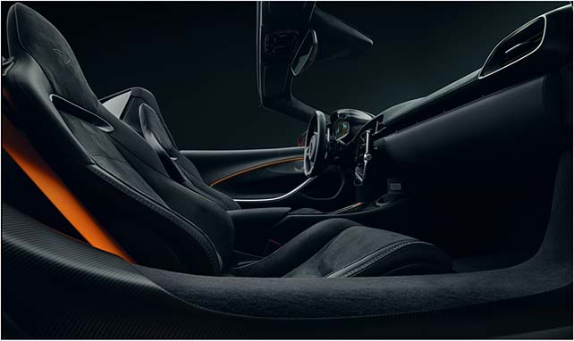 Front cockpit with luxury materials